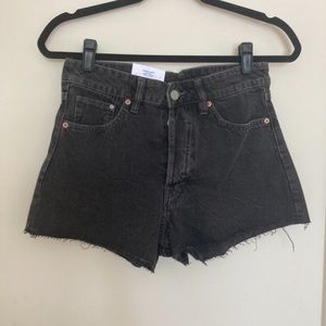 h&m high waist black shorts